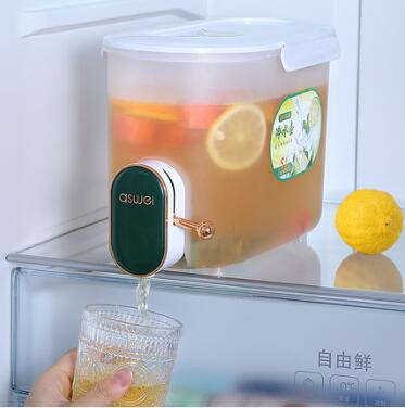 日本家用冰箱冷水壺帶龍頭水果茶飲料桶耐高溫密封大容量夏季專用 交換禮物