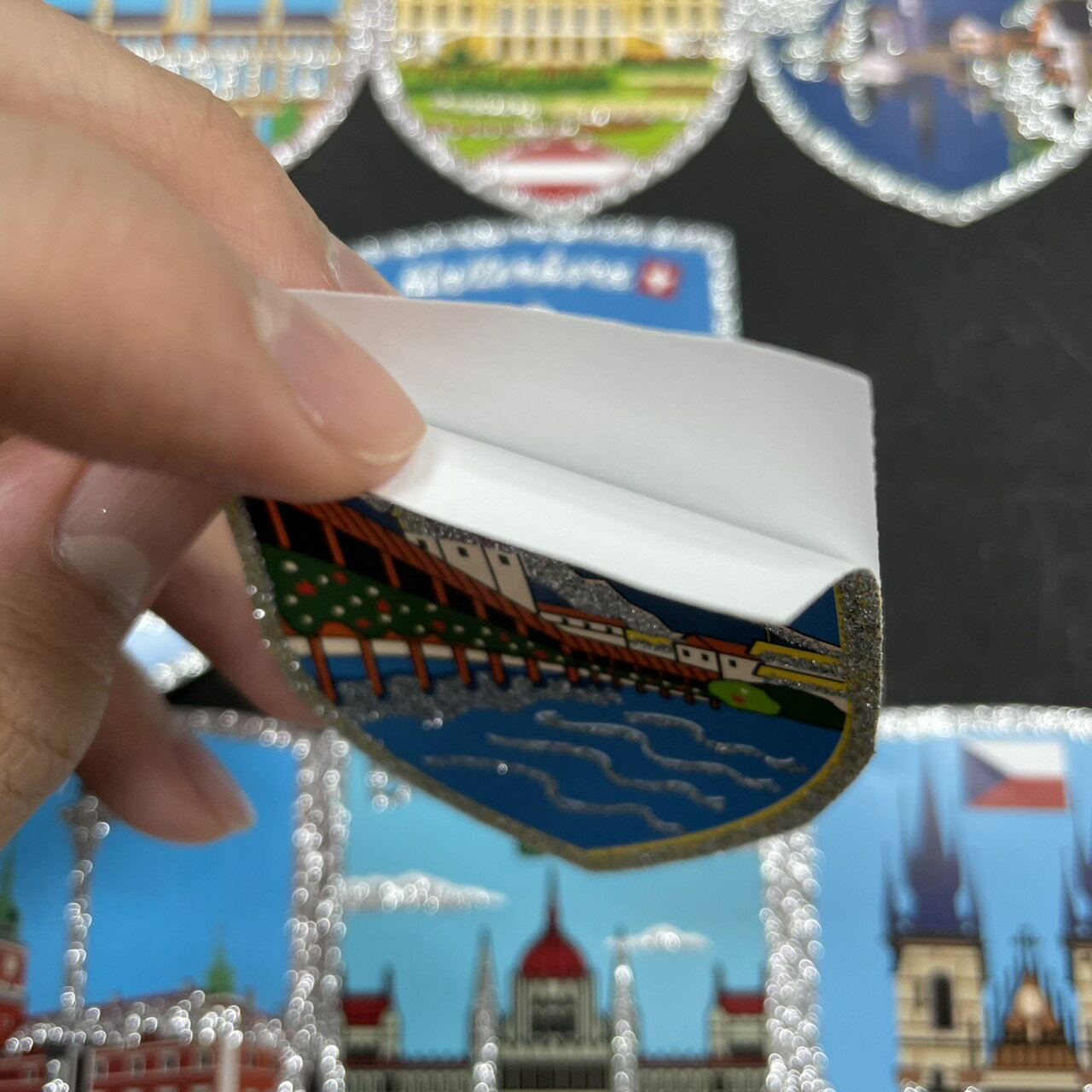 《環遊世界系列》頂級白銀 歐洲主題貼紙9入 國家貼紙 瑞士貼紙 象徵貼紙 旅遊貼紙 適用於行李箱 冰箱 水壺 筆記本 車窗 櫥櫃 玻璃 4
