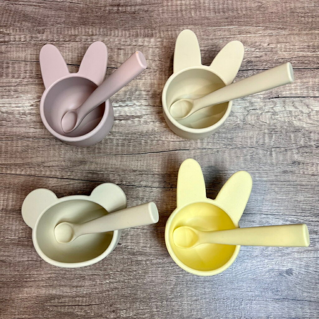 台灣FDA合法進口》第一階段副食品用矽膠杯組/優格杯(無吸盤)送湯匙收納盒 5