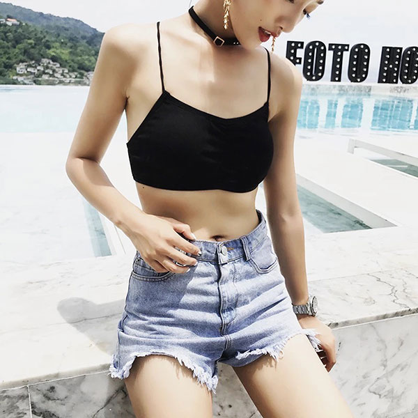 超美露背 美背 背心 露背 小可愛 交叉 細肩帶 短版 防走光 內衣 比基尼 無痕 爆乳 性感 海邊 黑白 韓國 ANNA S. 7