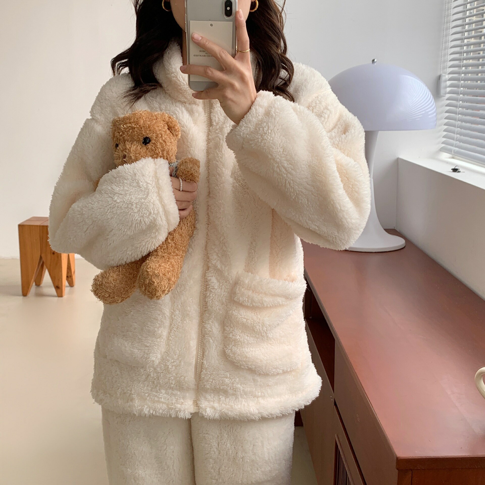 珊瑚絨立領睡衣女冬款加絨加厚法蘭絨網紅爆款保暖毛絨家居服套裝