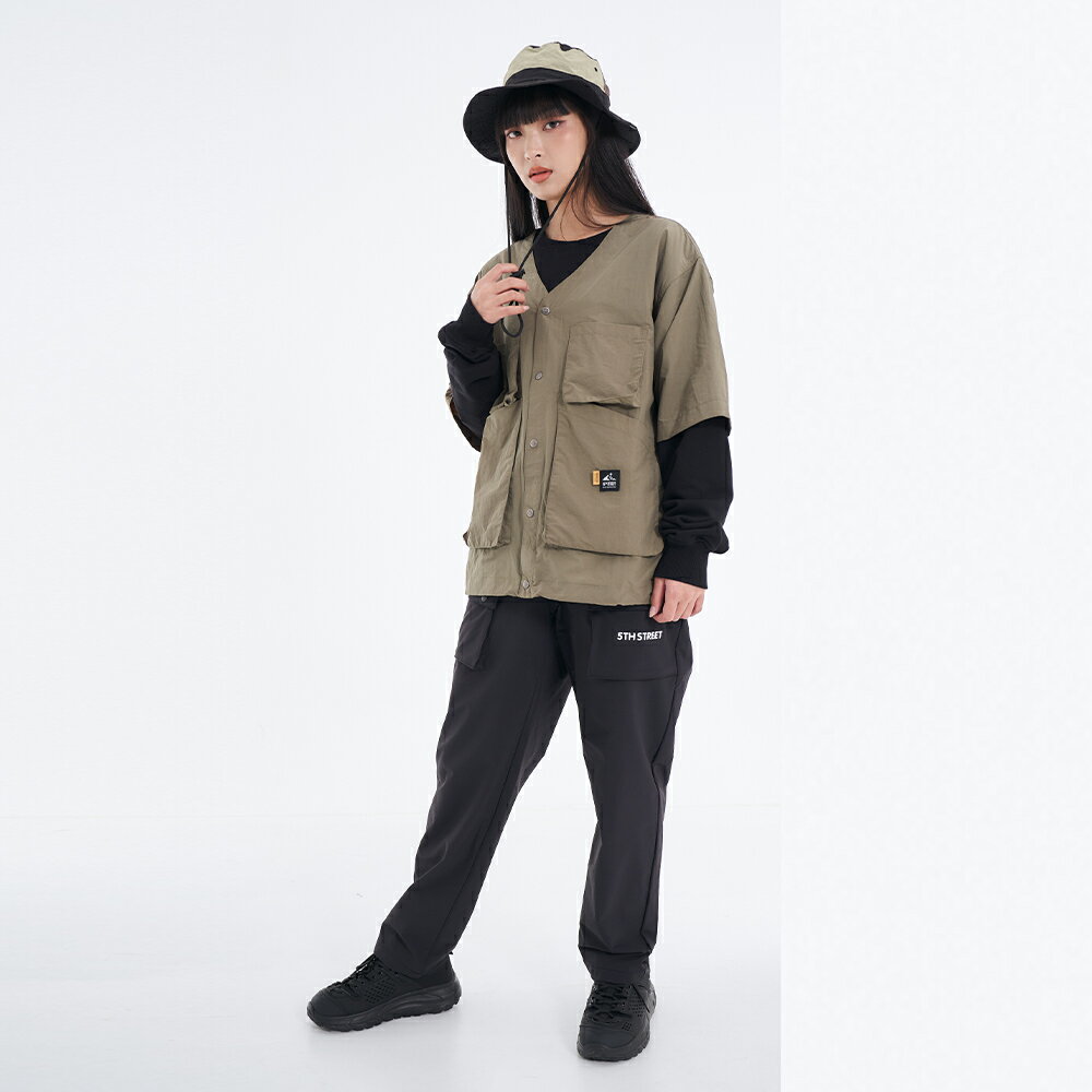 中性款立體袋無領襯衫-橄欖綠【5th STREET】【APP下單享4%點數】 ★春夏新品 2