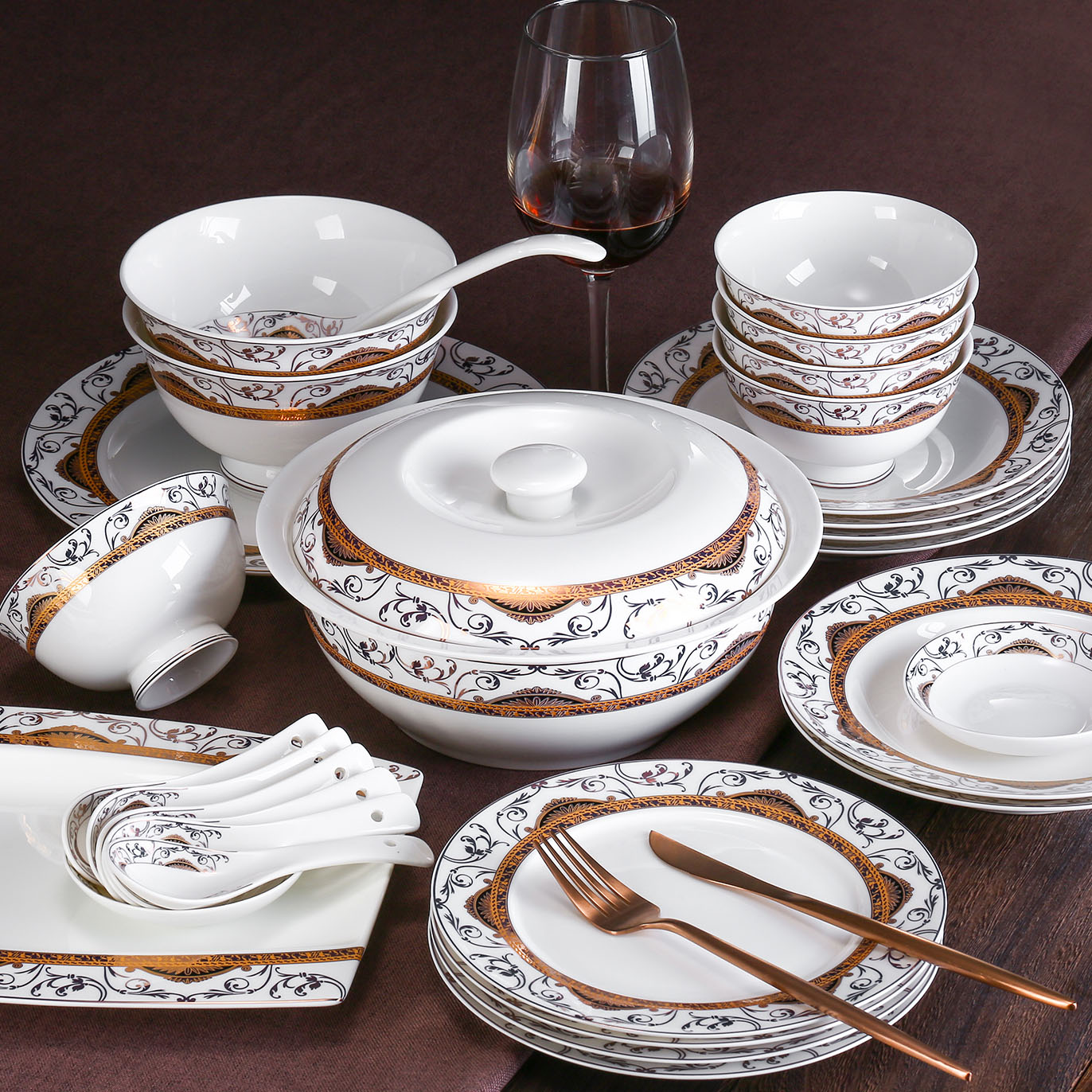 高級骨瓷餐具陶瓷碗筷套裝高檔中式家用碗碟餐盤歐式日式吃飯碗筷