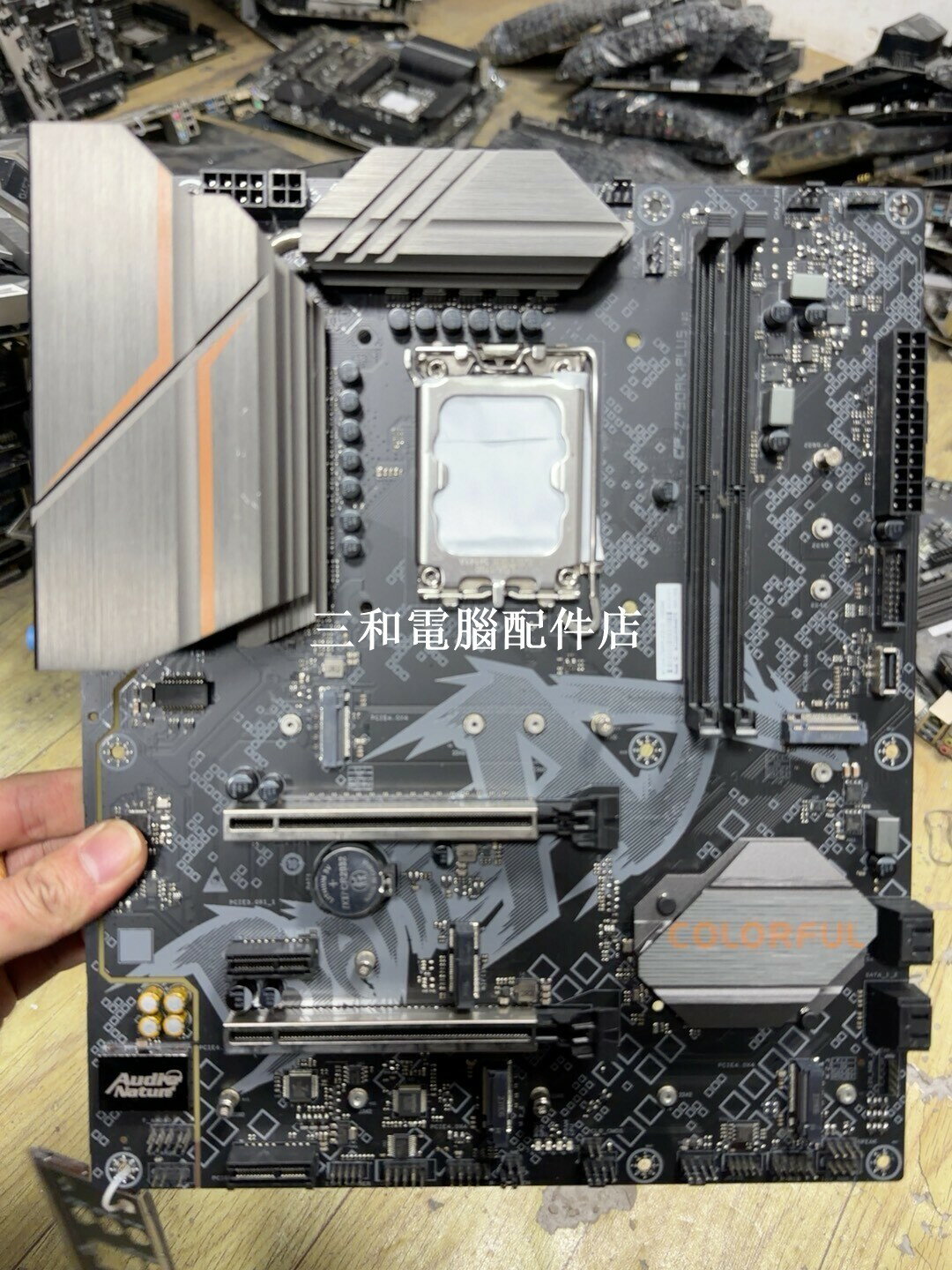 七彩虹 BATTLE-AX Z790AK-PLUS D5 V20 DDR5 主機板 支援Intel 12 13 14 代 超頻神器