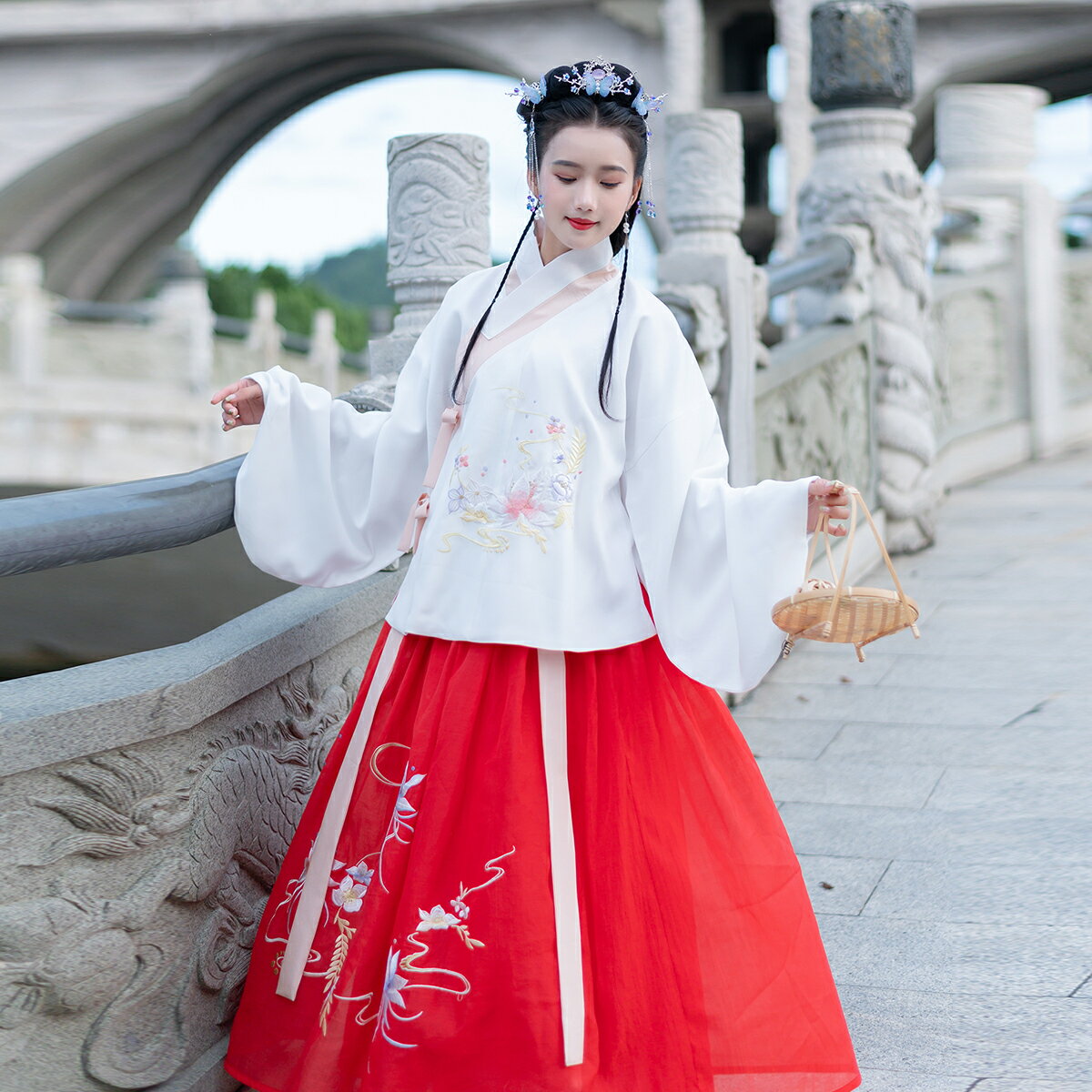 秋冬女裝中國風傳統改良漢服交領襖裙琵琶袖單層日常春秋套裝1入