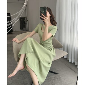 綠色連身裙夏小心機短袖氣質女神范收腰過膝長裙