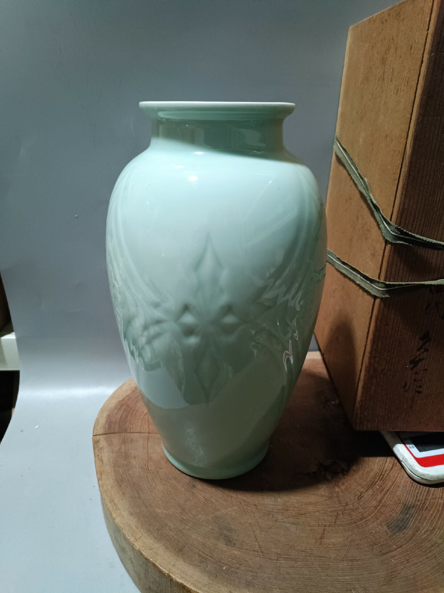 日本迴流瓷器古董精品昭和早期青瓷花瓶特別漂亮，年份也好，相當