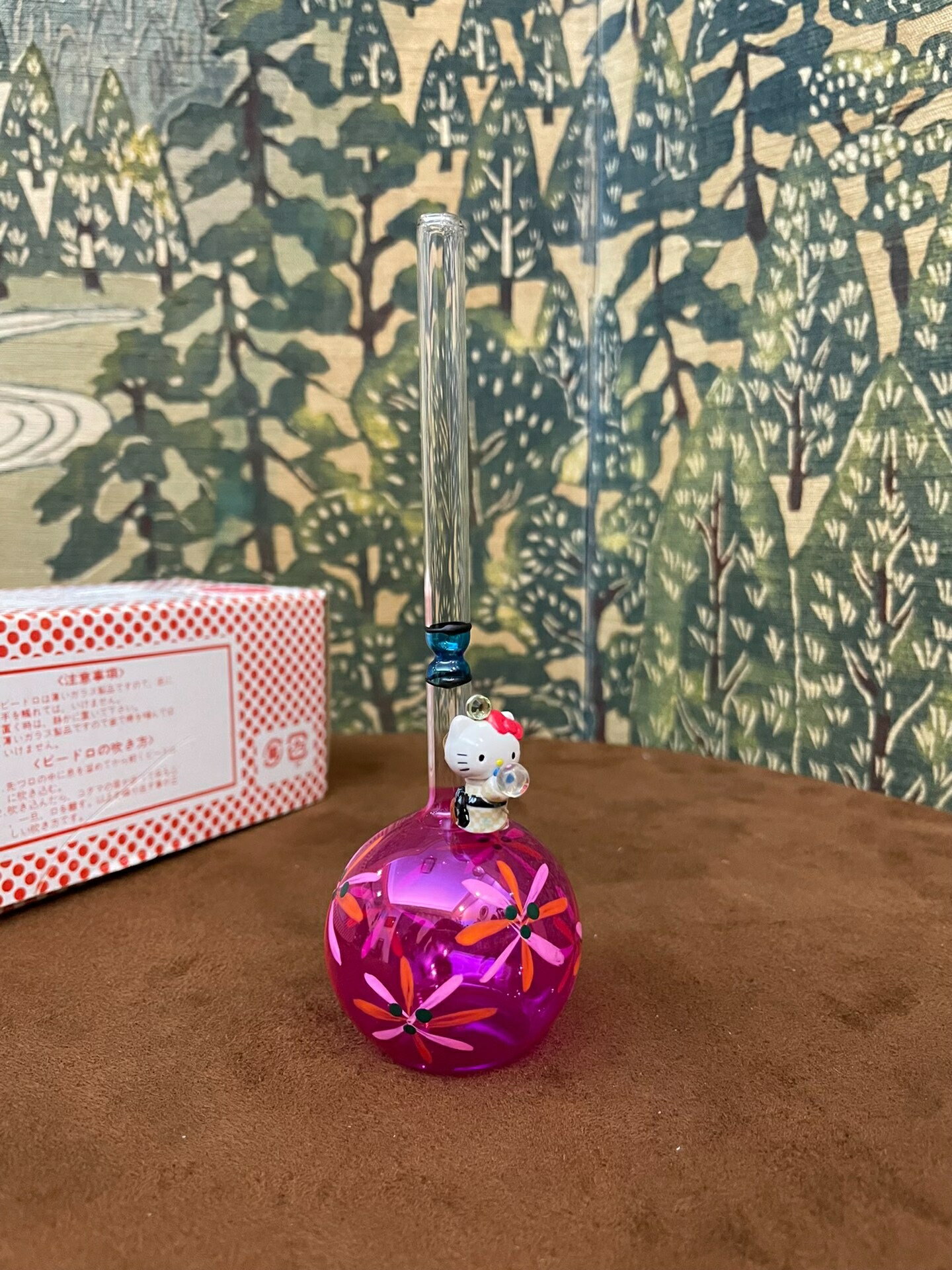 日本kitty 玻璃瓶琉璃瓶花瓶精油瓶香精瓶，賞瓶，香薰香水