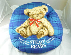 【震撼精品百貨】日本泰迪熊 STEADY BEARS 圓形靠枕/坐墊 藍格&紅格&紅&藍 (共四款) 震撼日式精品百貨