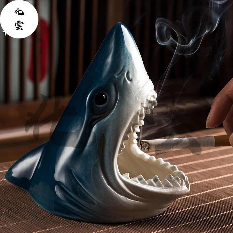 化雲創意動物鯊魚煙灰缸陶瓷家用防風飛灰車載煙缸個性潮流小擺件