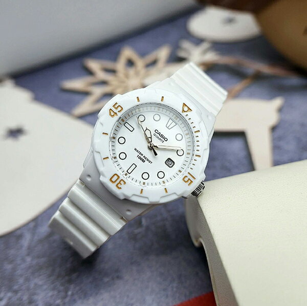 【全館95折】日本 CASIO 卡西歐 經典款 女錶 男錶 防水 白金配色 LRW-200H-7E2JF 日本正版 該該貝比日本精品 2