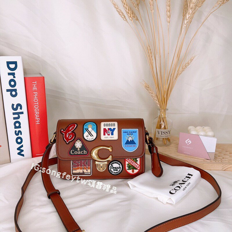 美國代購🇺🇸台灣現貨 Coach 專櫃款 限定款 studio 19信封包 斜背包【送禮精選★APP下單點數4倍送】