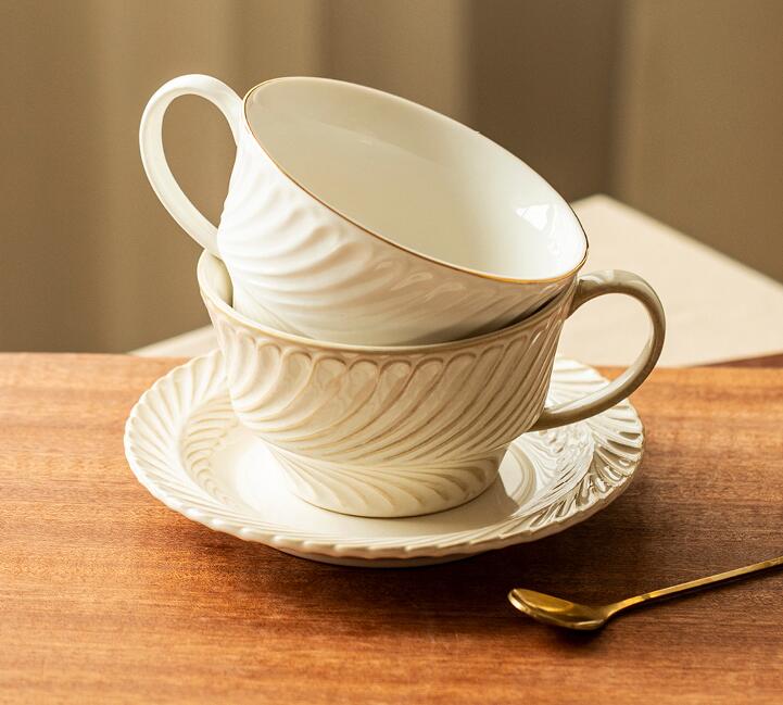 摩登主婦高顏值咖啡杯家用輕奢高檔陶瓷杯子復古高端咖啡杯碟套裝 中秋節免運