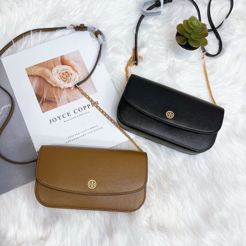 美國代購 臺灣現貨 Tory Burch TB 專櫃款Robinson WOC包 斜揹包-黑色【APP下單跨店最高20%點數】