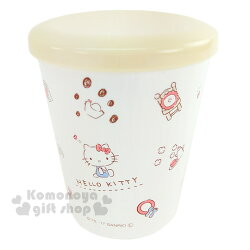 〔小禮堂〕Hello Kitty 日製塑膠小水杯《白.米黃蓋.坐姿.家具.蘋果.多圖.260ml》附蓋防灰塵