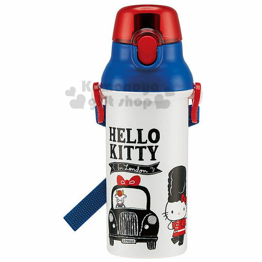 小禮堂 Hello Kitty 日製直飲式水壺附背帶《藍白.英倫》480ml.兒童水壺.隨身瓶