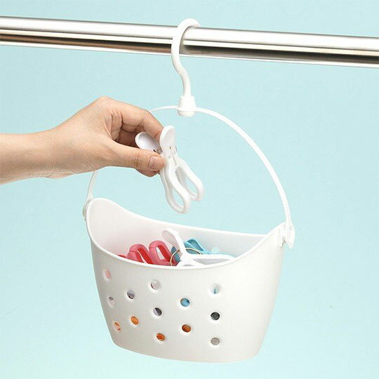 小禮堂 日本INOMATA 日製塑膠手提掛勾通風收納籃《白》置物籃.提籃.吊物籃 2