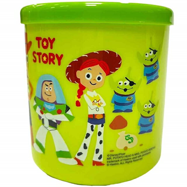 小禮堂 迪士尼 玩具總動員 單耳塑膠杯附蓋 400ml (綠叉腰款)