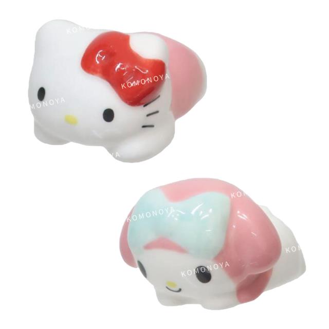 小禮堂 Sanrio 三麗鷗 造型陶瓷筷架 (趴姿款) Kitty 美樂蒂