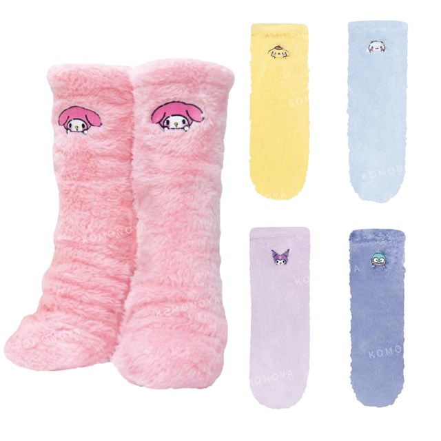 小禮堂 Sanrio 三麗鷗 絨毛保暖高筒長襪 22-24cm (大臉款) 美樂蒂 酷洛米 布丁狗