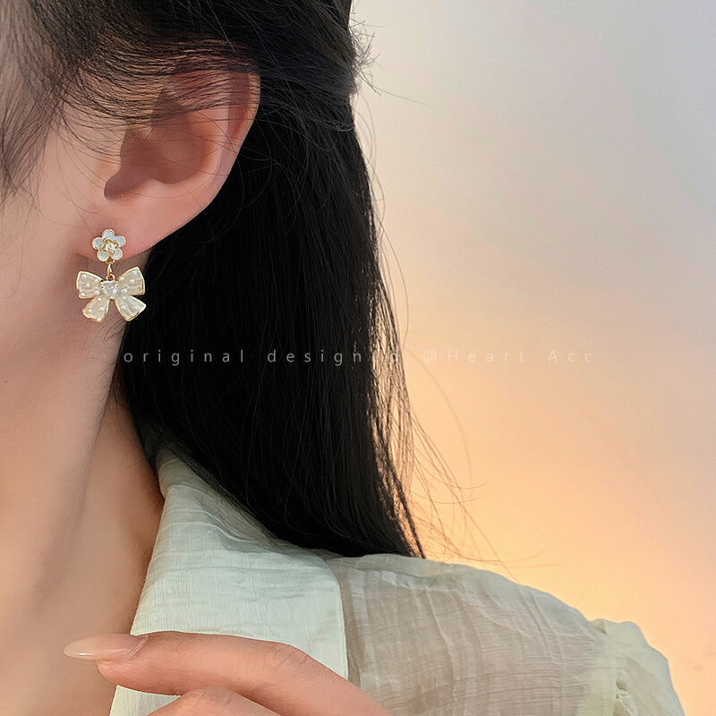 珍珠蝴蝶結花朵耳釘女夏高級感獨特設計百搭耳環輕奢小眾耳飾