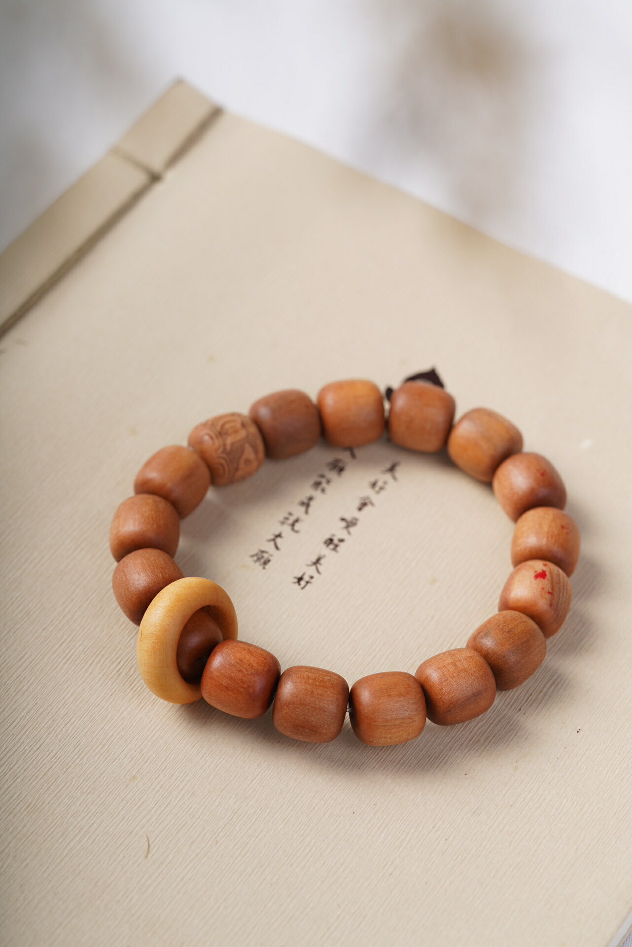 菩提手串 菩提 手串 六字箴言芭比檀香木桶老型珠佛珠手鍊國潮古典珠型手串『ZW5165』 3