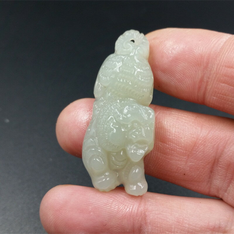 新款天然玉石a貨和田玉生肖虎玉掛件白玉老虎吊墜立體虎