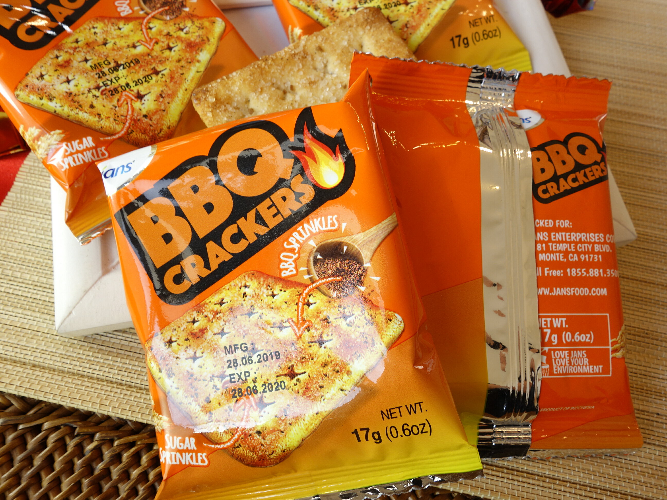 【野味食品】OKASHI厚燒BBQ脆餅(全素,17g/包,燒烤蘇打餅乾,烤肉蘇打餅)(桃園實體店面出貨) 5