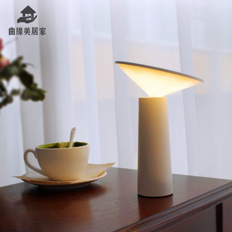臺燈 床頭燈 閱讀燈 夜燈 新品led臺燈輕奢簡約氛圍臺燈usb充電裝飾創意床頭臥室小夜燈 八折減免 特價出 可開發票【hua/12】