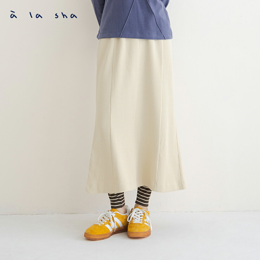 a la sha 條絨簡約修身A字裙