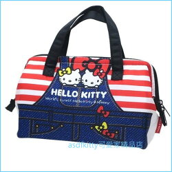 asdfkitty可愛家☆KITTY雙胞胎牛仔吊帶褲寬口拉鍊輕量保溫便當袋/手提袋/購物袋-也可保冷-日本正版商品