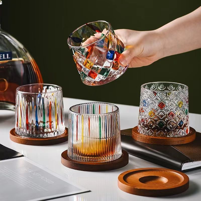 工廠直銷 特惠 免運 酒杯 酒器 紅酒杯 高酒杯 白酒杯 玻璃杯 高顏值威士忌酒杯ins風啤酒杯彩色手繪玻璃杯洋酒杯旋轉網紅杯特惠/開立發票 全館八折 快速出貨