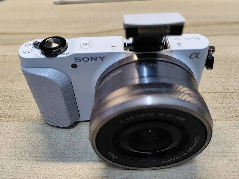 yes99buy電玩 SONY 索尼微單數位相機NEX3N二手（含鏡頭）