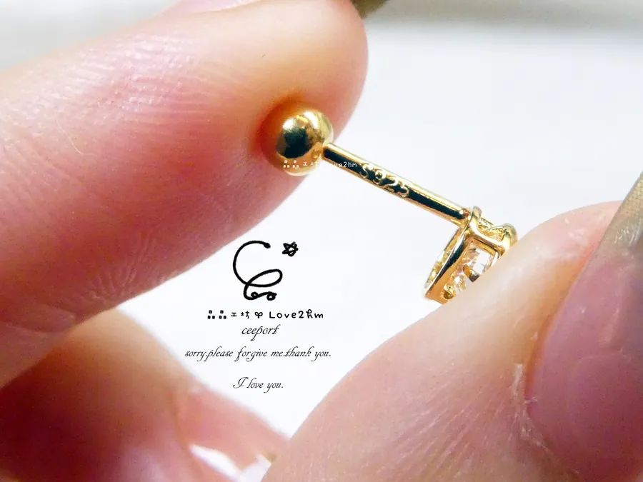 s925純銀鎖扣耳環十字花 鋯石 純銀耳環 925純銀 鍍黃金 晶晶工坊-love2hm 241303 3