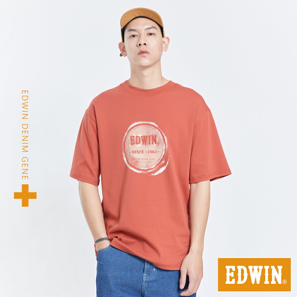 EDWIN PLUS+ 圓LOGO短袖T恤-男款 淺灰桔 #503生日慶