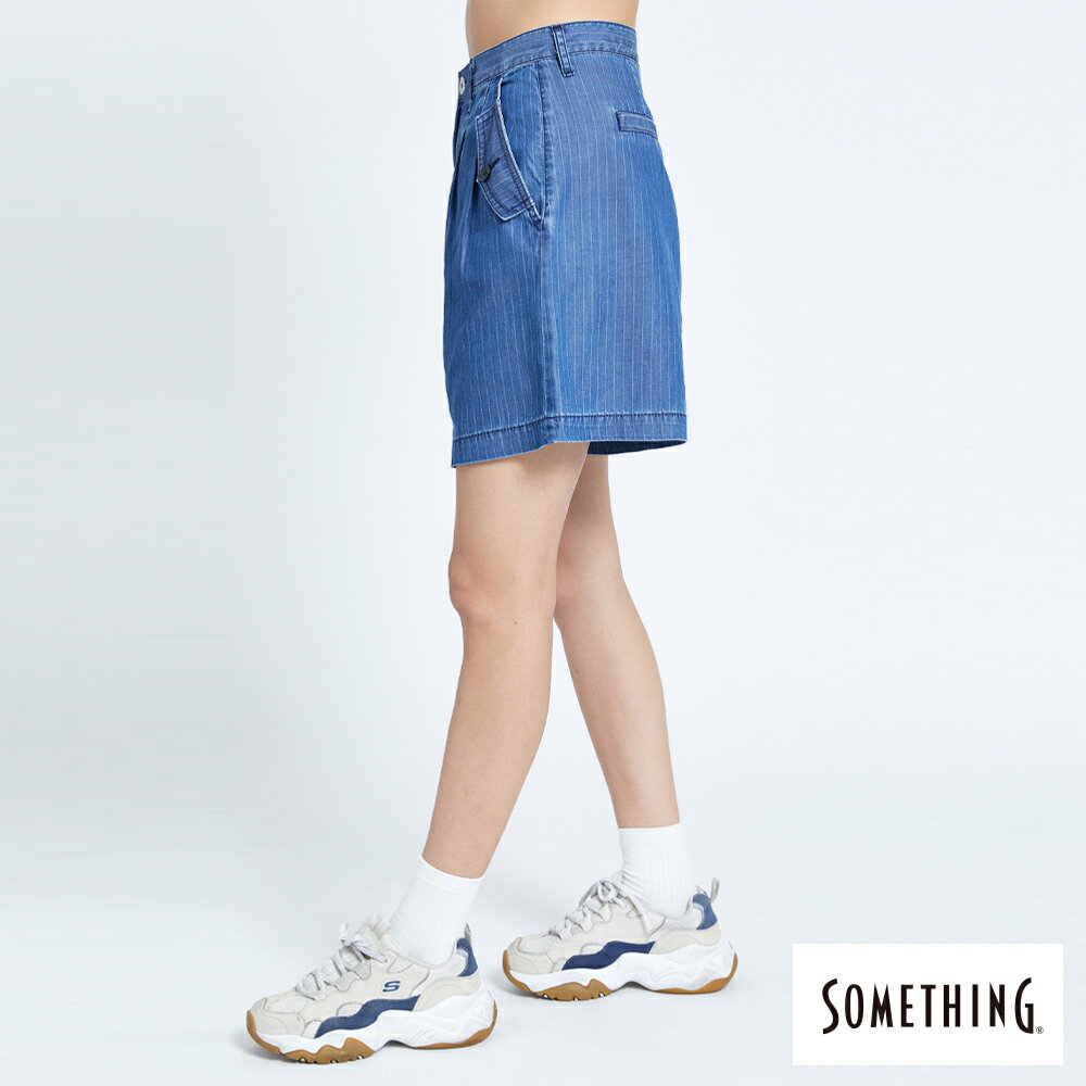 SOMETHING NEO FIT 袋蓋打摺條紋五分褲-女款 拔洗藍 SHORTS 4