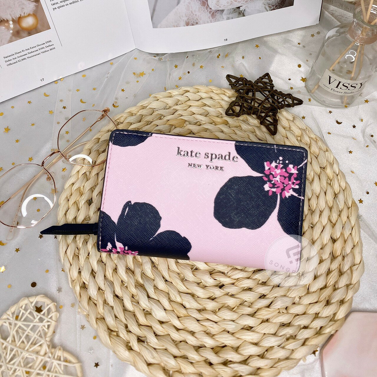 美國代購  台灣現貨 ksp 粉色花卉扣式中夾【送禮精選★APP下單點數4倍送】