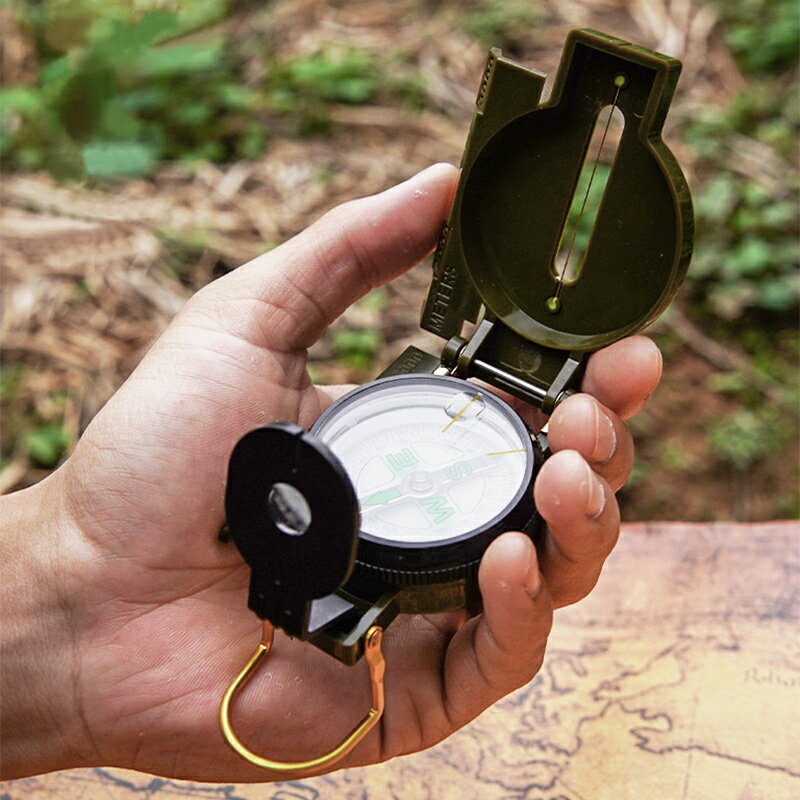 戶外求生指北針 指南針 登山指南針 戰術工具 求生工具 野外求生 登山裝備 登山 露營【FF091】99750走走去旅行