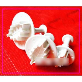 【翻糖模-塑膠-3件聖誕葉子】翻糖彈簧壓模 餅乾模 翻糖蛋糕工具 糖花(一套三件: 2、3、4cm)-8001006