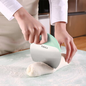 家用廚房烘培二合一不銹鋼切面硅膠刀面粉奶油刮刀帶刻度磁性設計