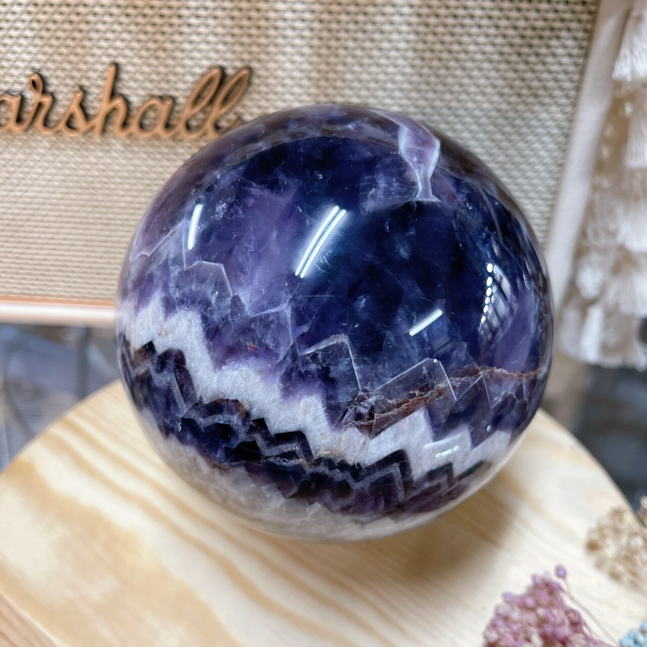 Sweet Heart 田芯精品❤️天然 大能量 虎牙紫水晶球🔮直徑10.3cm 正財 開智慧 貴人必備 NO.297 1