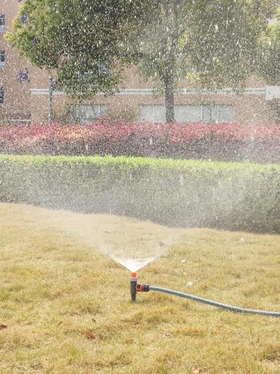 八折下殺 德國進口嘉丁拿花園自動噴水器草坪菜地灑水器360度噴頭澆花灌溉 城市玩家