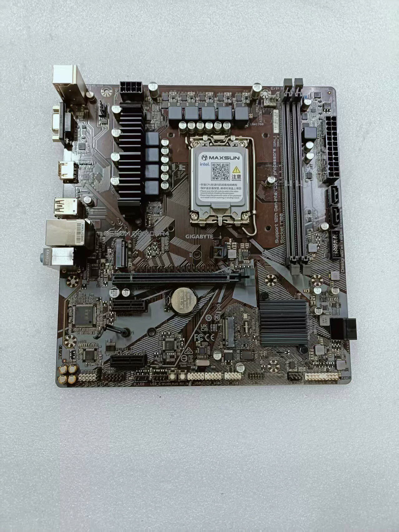 技嘉B660M D2H DDR4主機板 功能完好無拆修 實物拍攝 性能穩定 附擋板 高效能主機板