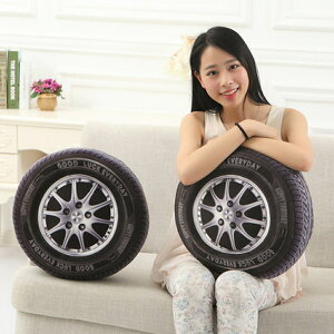 ✤宜家✤可愛創意個性3D輪胎絨毛玩具抱枕靠墊 仿真輪胎新年禮物 結婚禮物 生日禮物!! (40cm一對)