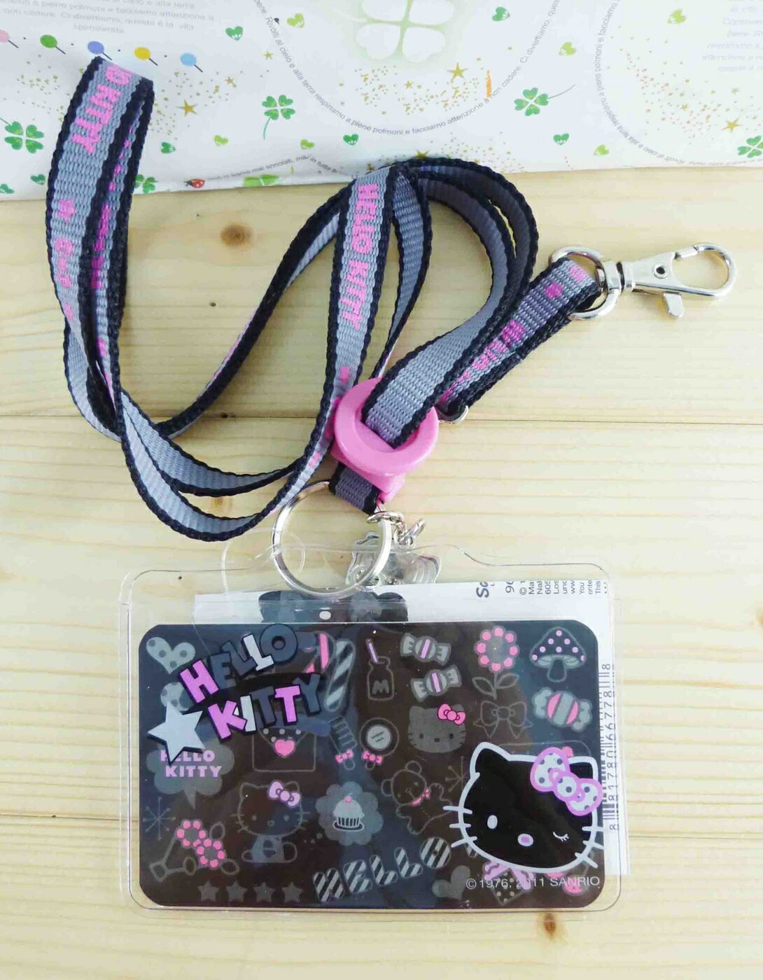 【震撼精品百貨】Hello Kitty 凱蒂貓 KITTY證件套附繩-甜蜜圖案-黑色 震撼日式精品百貨