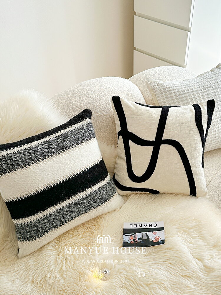 M.life 現代時髦客廳沙發羊毛抱枕靠墊臥室床頭靠枕裝飾枕不含芯