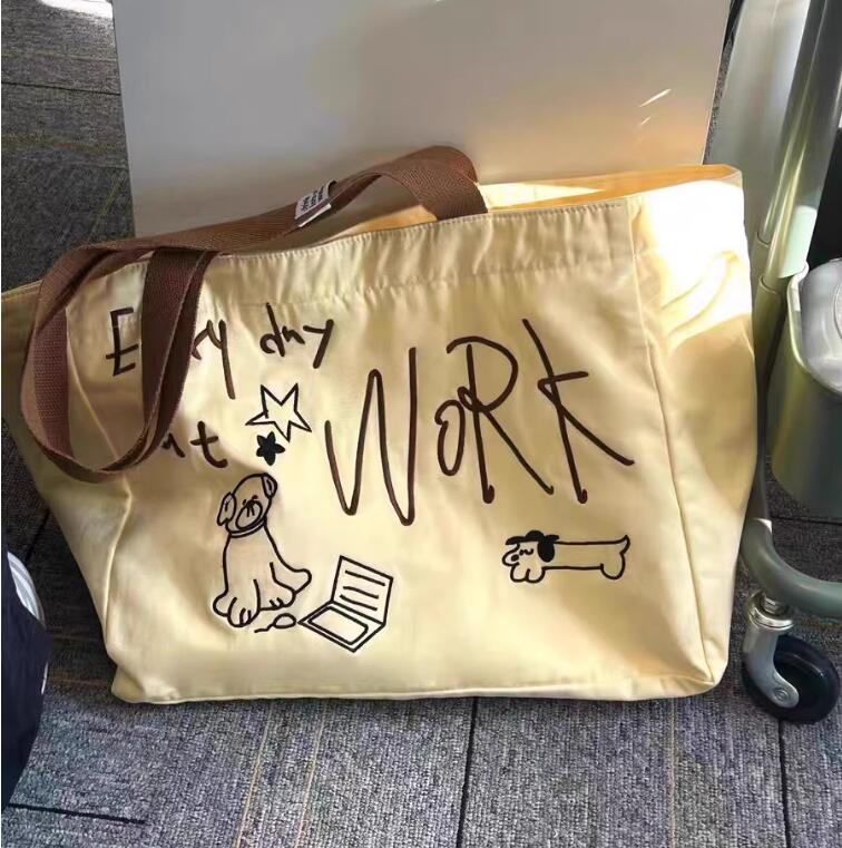 包包女潮可愛奶黃包大容量帆布托特包通勤手提單肩包【繁星小鎮】
