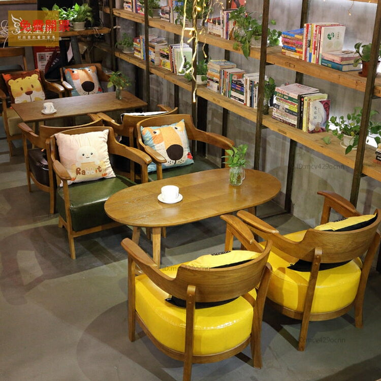 免運休閑咖啡廳桌椅組合卡座奶茶店甜品店餐飲家具實木接待洽談沙發椅X2