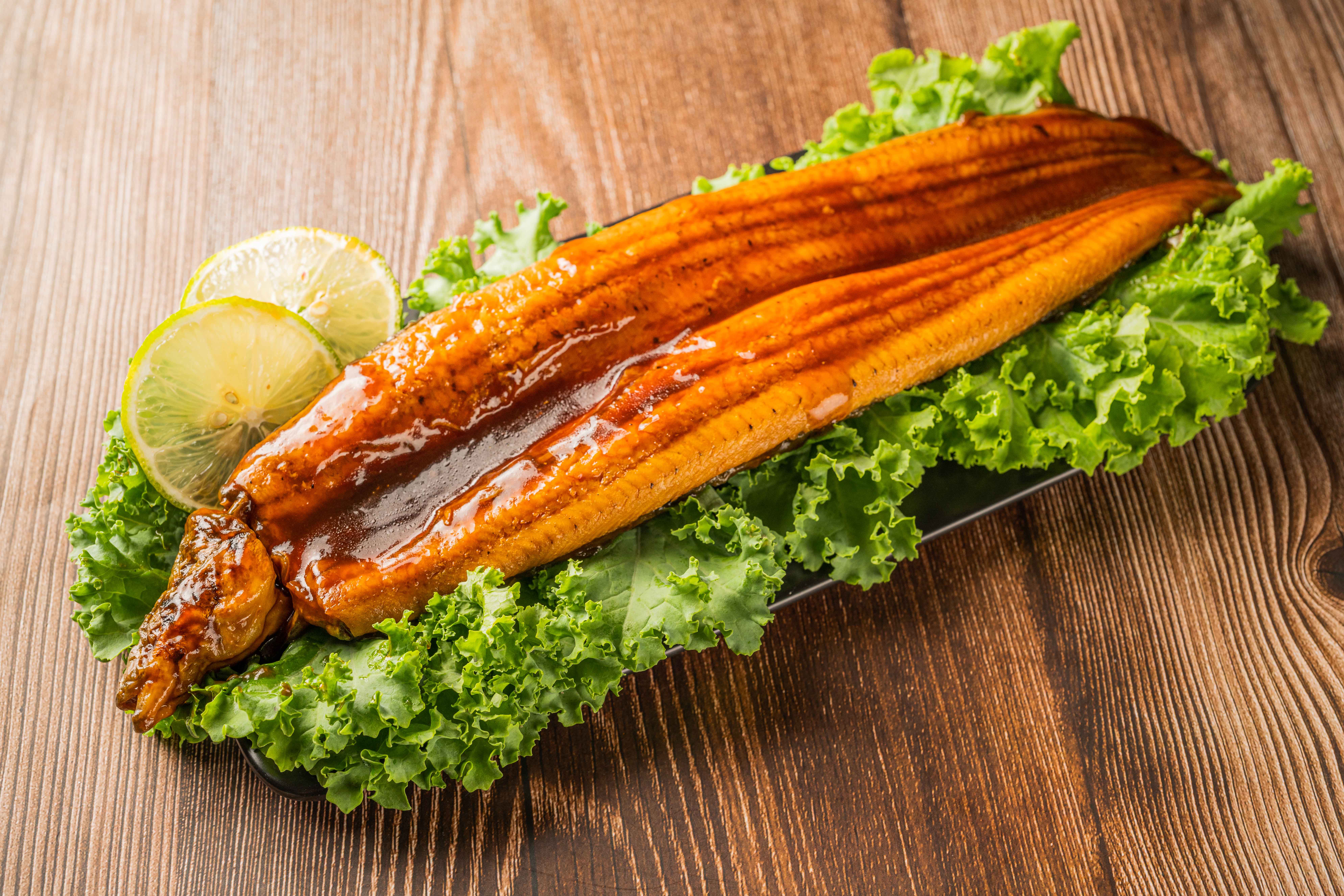 【興義軒】生鰻魚 300±20% 新鮮 海鮮食品 美食 冷凍直送