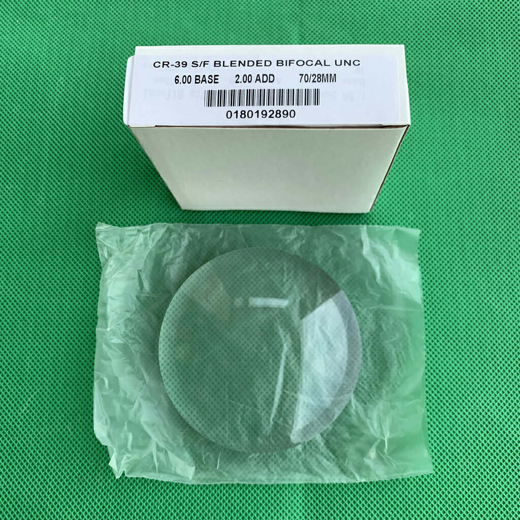 庫存現貨 CR-39 S/F 6.00 BASE 2.00 ADD 70/28MM 鏡片